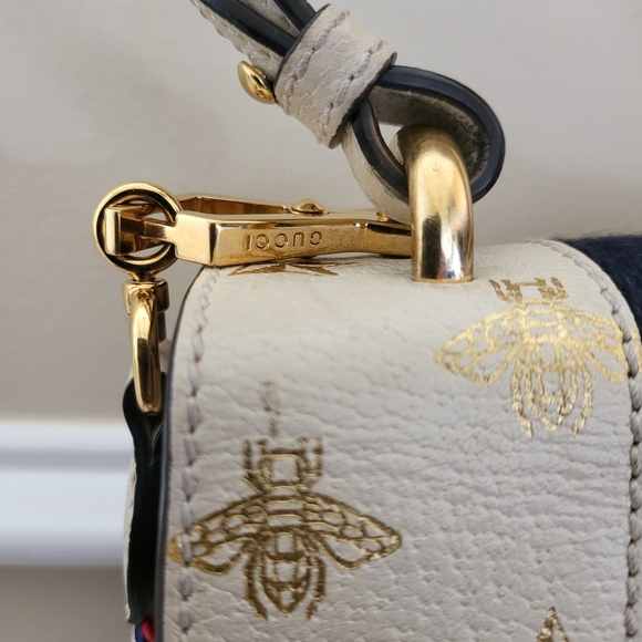 GUCCI Textured Calfskin Bee Star Print Mini Sylvie Bag Mystic White w / COA.. - Picture 2 of 16